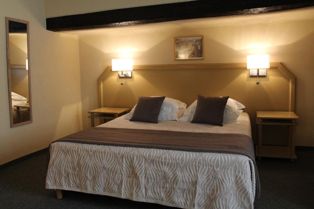 Auberge Des Trois Chateaux Eguisheim Dış mekan fotoğraf