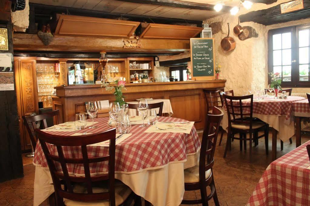 Auberge Des Trois Chateaux Eguisheim Dış mekan fotoğraf