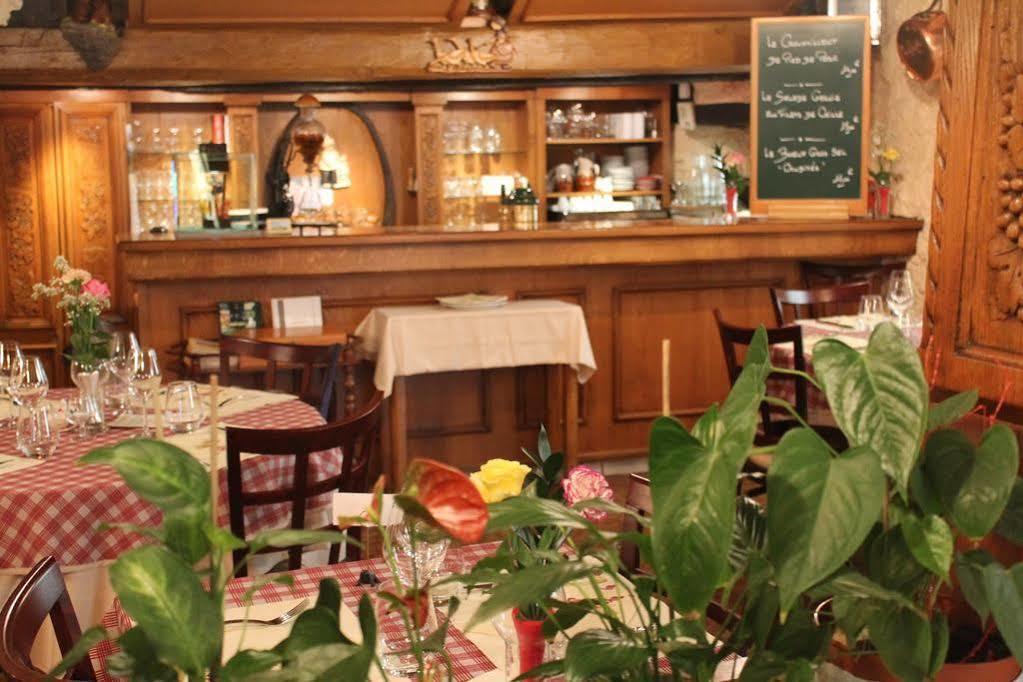 Auberge Des Trois Chateaux Eguisheim Dış mekan fotoğraf